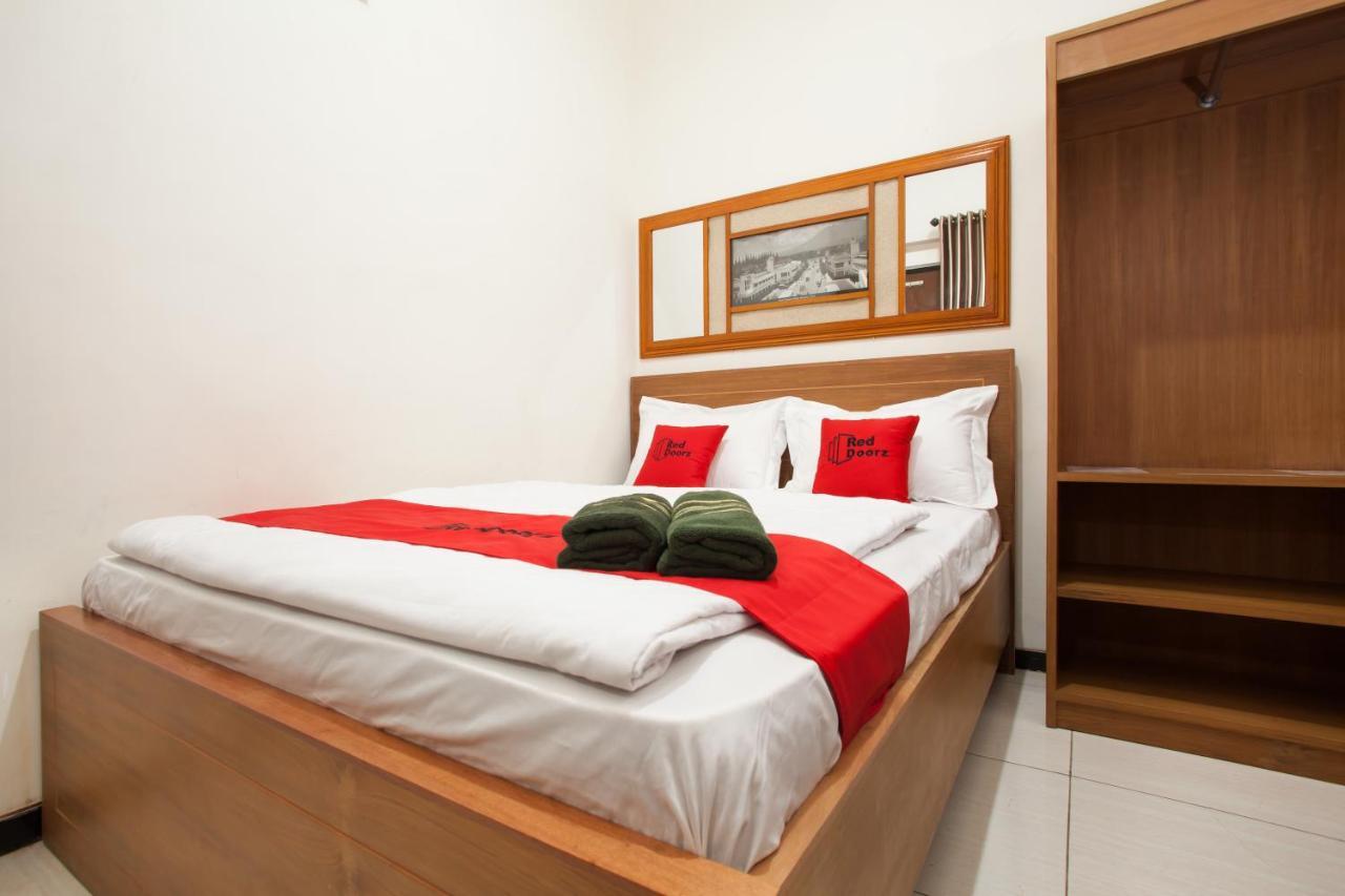 Reddoorz Syariah Near Singha Merjosari Park Malang Eksteriør billede