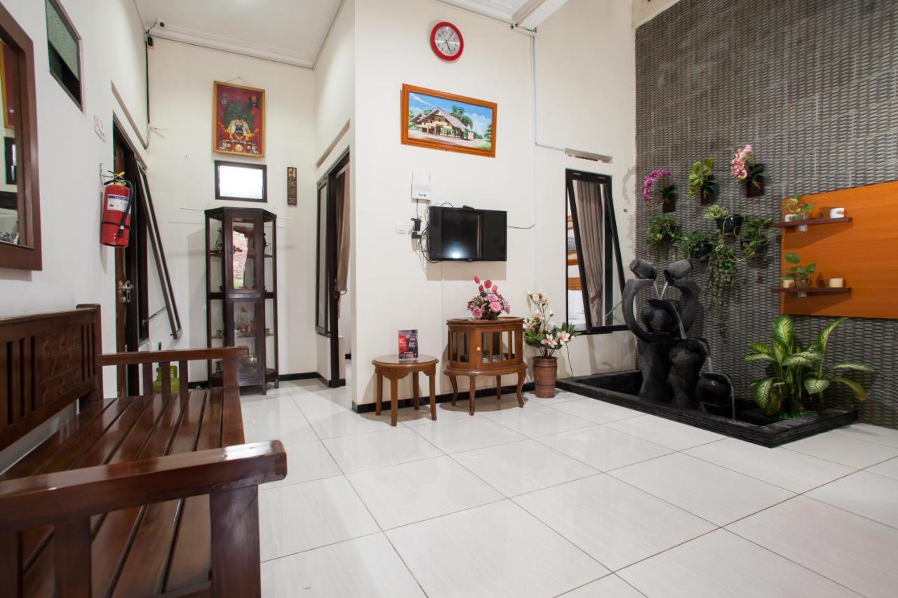 Reddoorz Syariah Near Singha Merjosari Park Malang Eksteriør billede